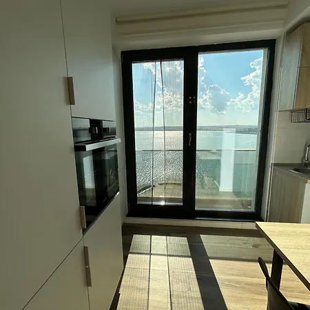 Gooapartments-building Stefan Lake *