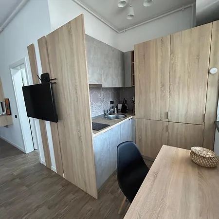 Gooapartments-building Stefan Lake Apartment Mamaia