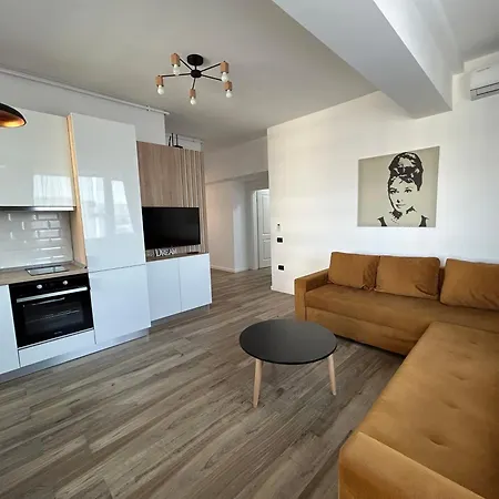 Gooapartments-building Stefan Lake Apartment