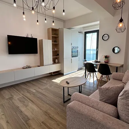 Gooapartments-building Stefan Lake Mamaia