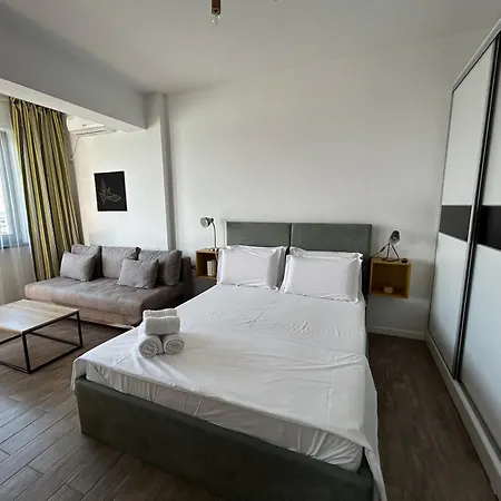 Gooapartments-building Stefan Lake Apartman *