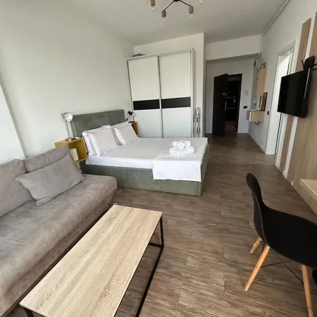 Gooapartments-building Stefan Lake Mamaia