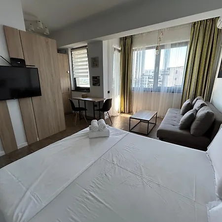 Gooapartments-building Stefan Lake Apartman