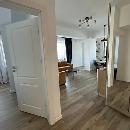 Gooapartments-building Stefan Lake Mamaia