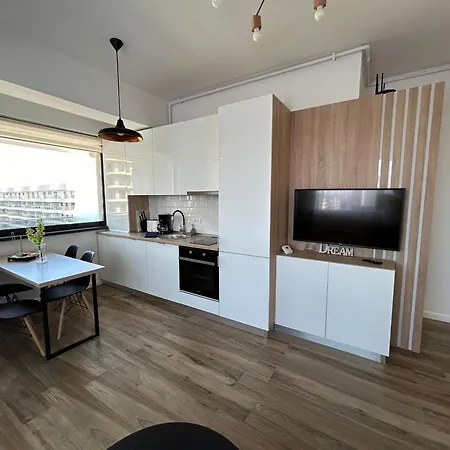 Gooapartments-building Stefan Lake Mamaia